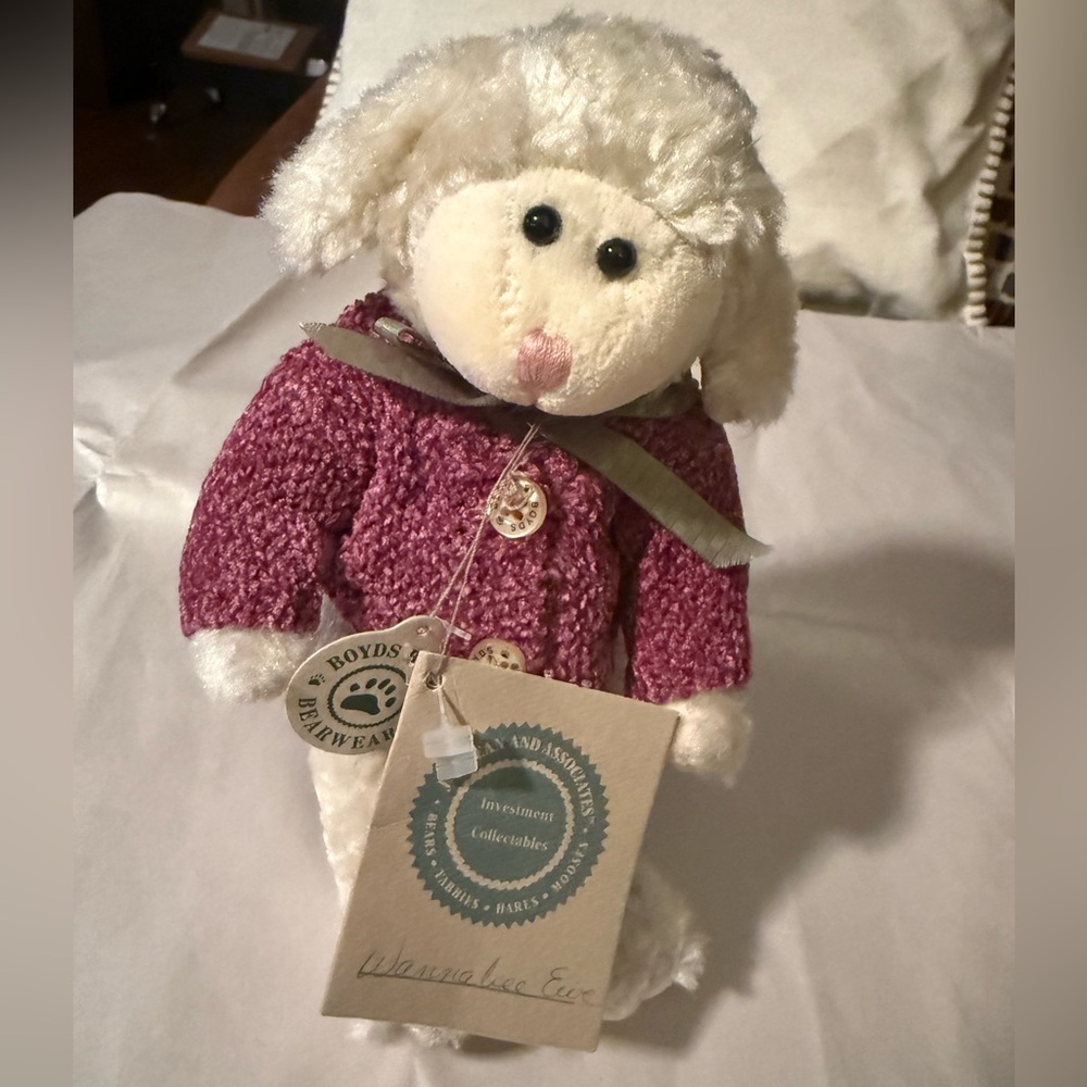 Vintage Boyd's Bear "Wannabee Ewe" Lamb 1999 8" Purple Chenille Sweater Posable